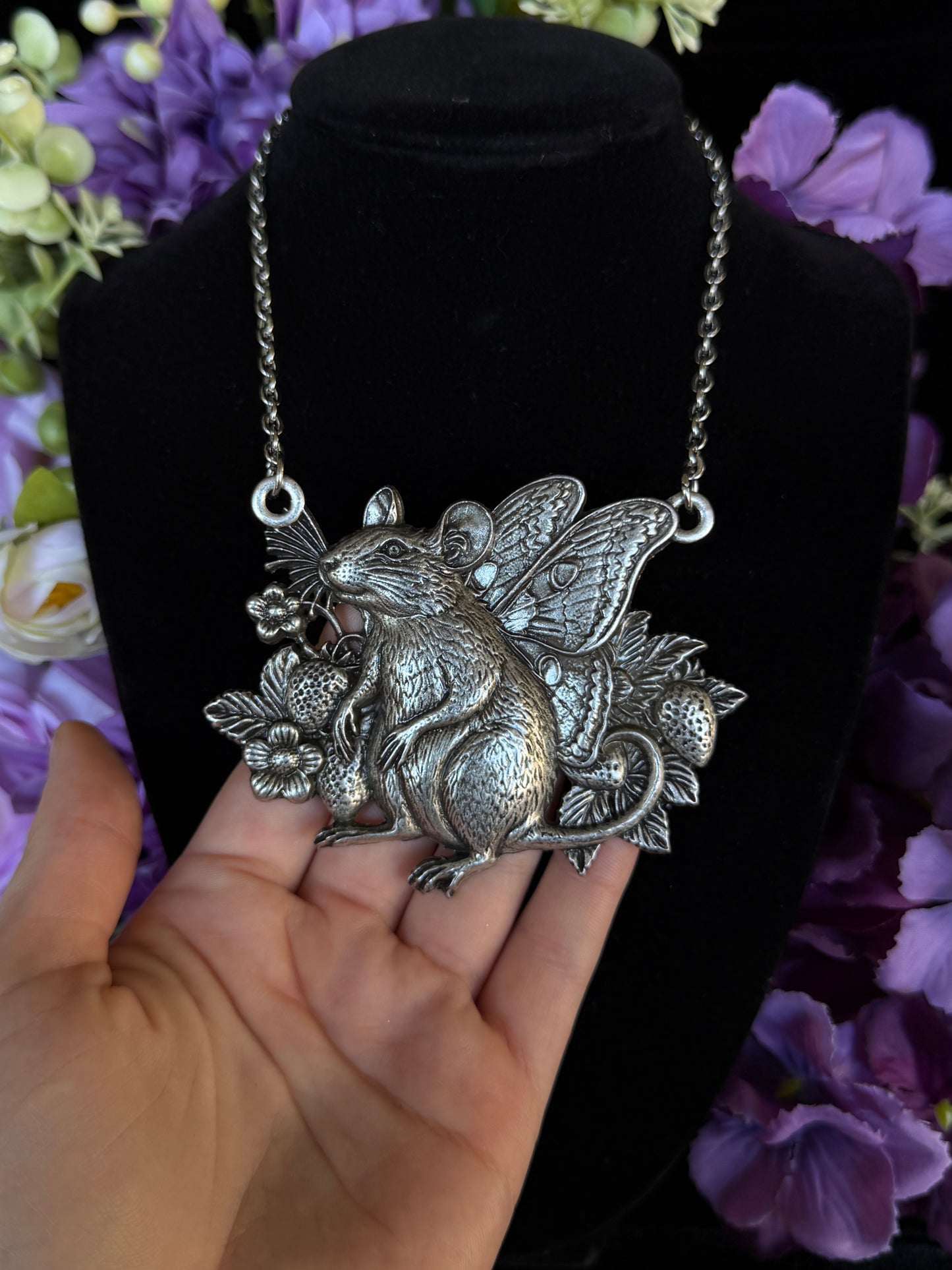 ATLAS RATTACUS - Fairy Rat Mother of Hades Necklace