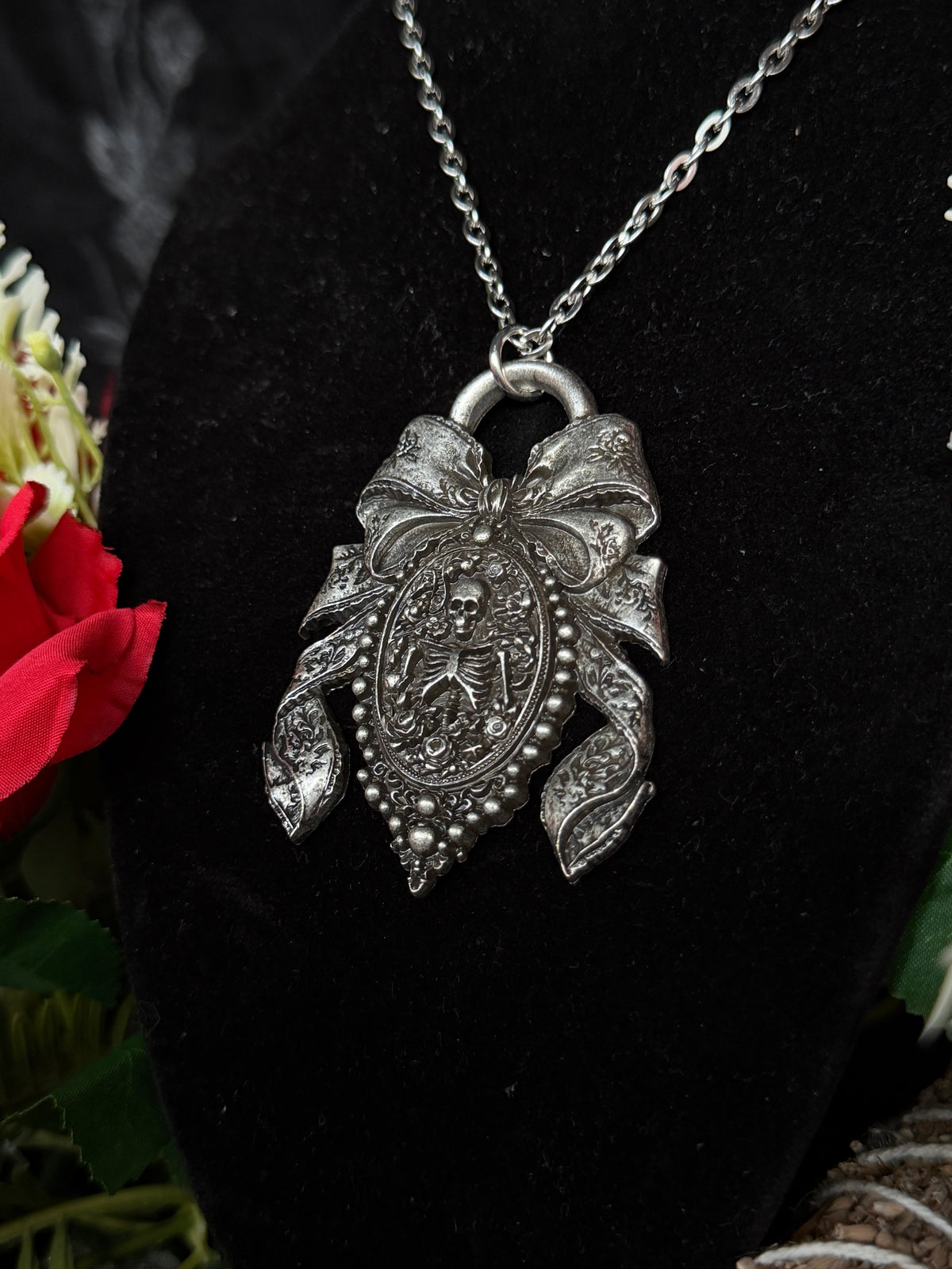 MOMENTO MORI - Mother of Hades Large Pendant Necklace