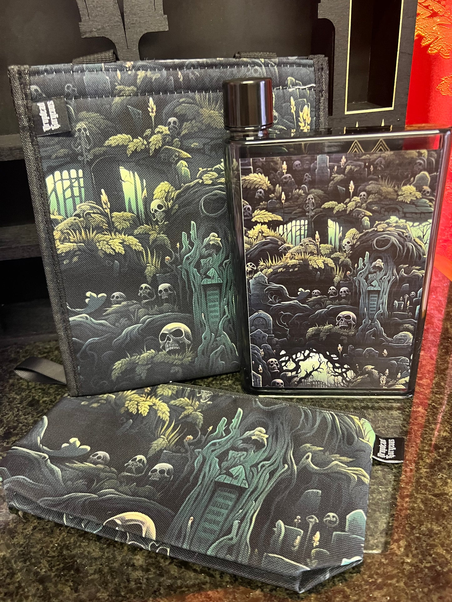 GREEN GRAVEYARD - lunch / pencil case set