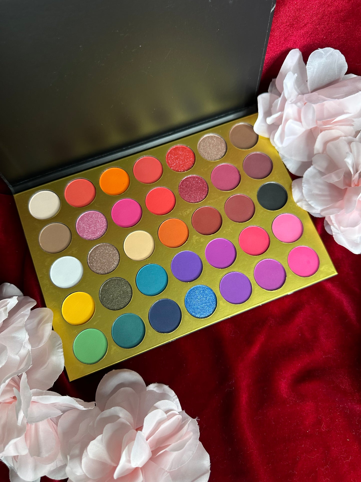 WONDERLAND - Pressed pigment Palette