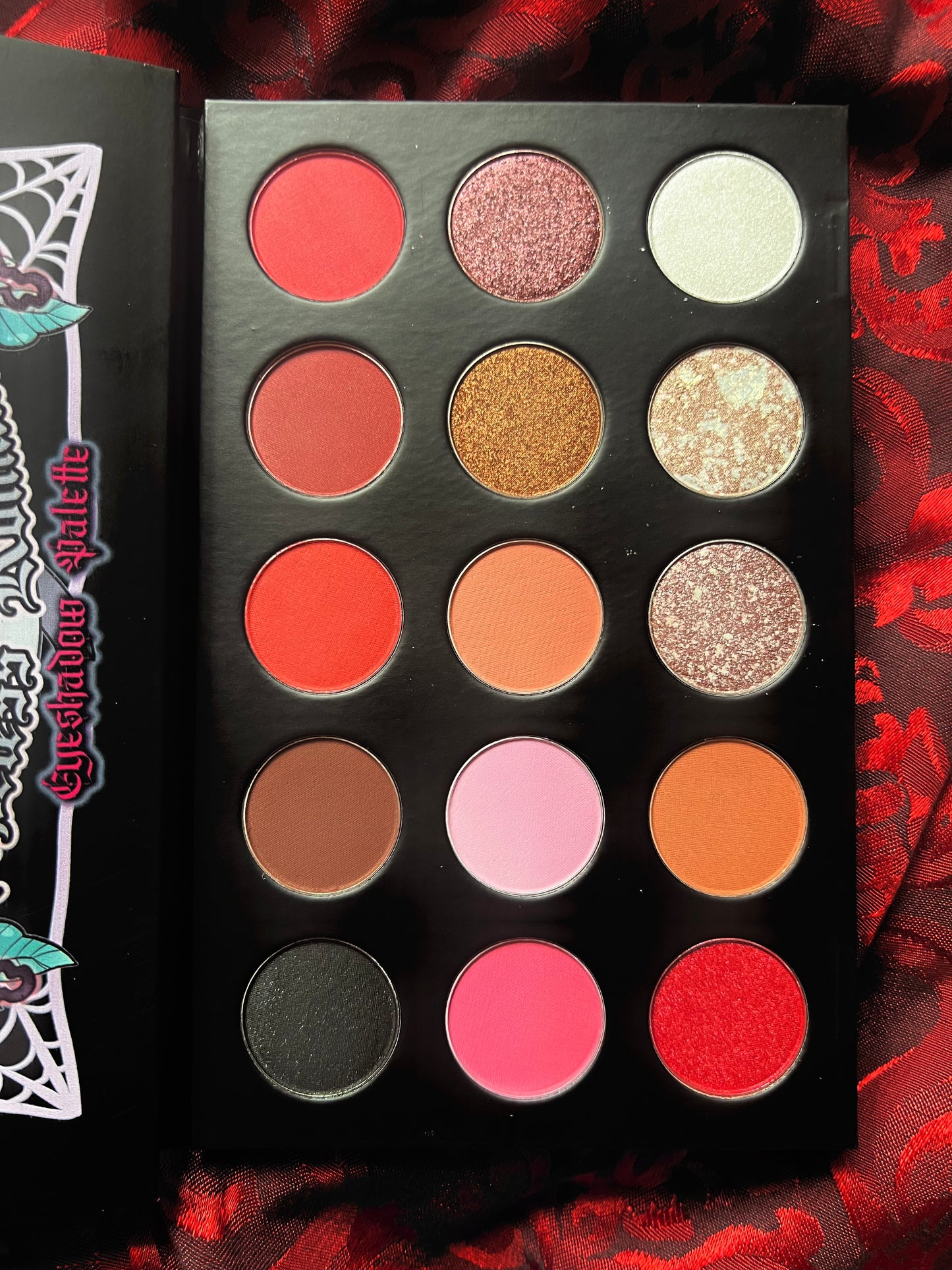 HOPELESS ROMANTIC - Pressed eyeshadow palette