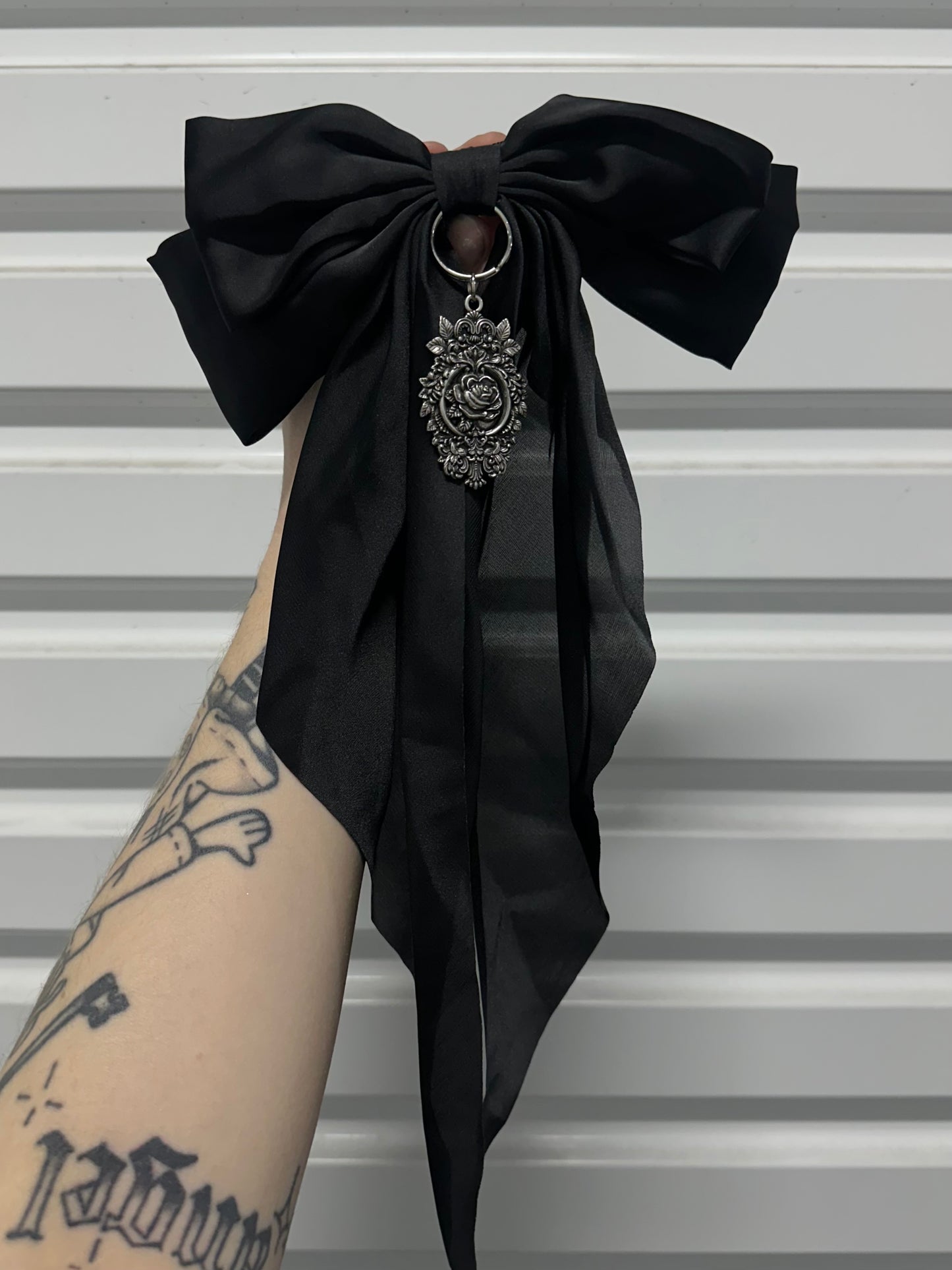 ETERNAL ROSE -  Mother of Hades NIGHT GARDEN Hair Bow