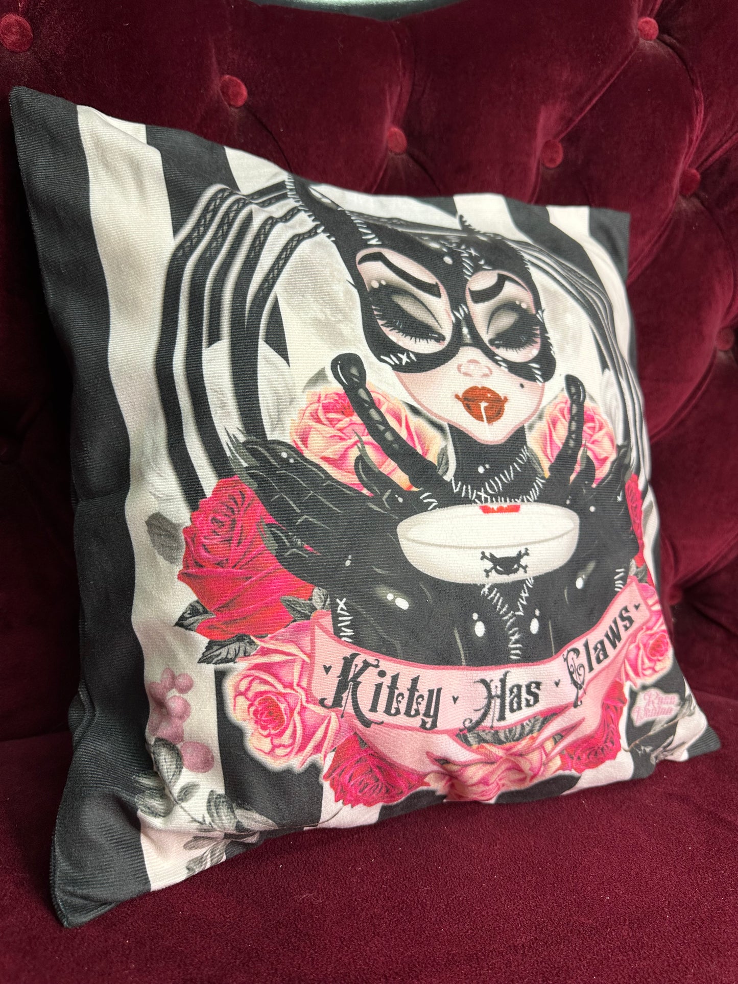 KITTY HAS CLAWS - Rose Demon Cushion Cover