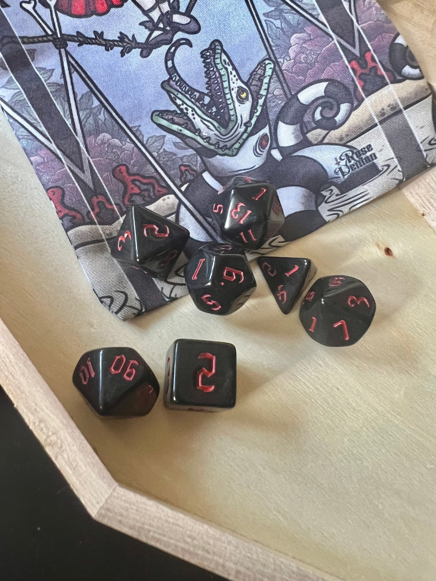 STRANGE & UNUSUAL - Table top gaming dice set