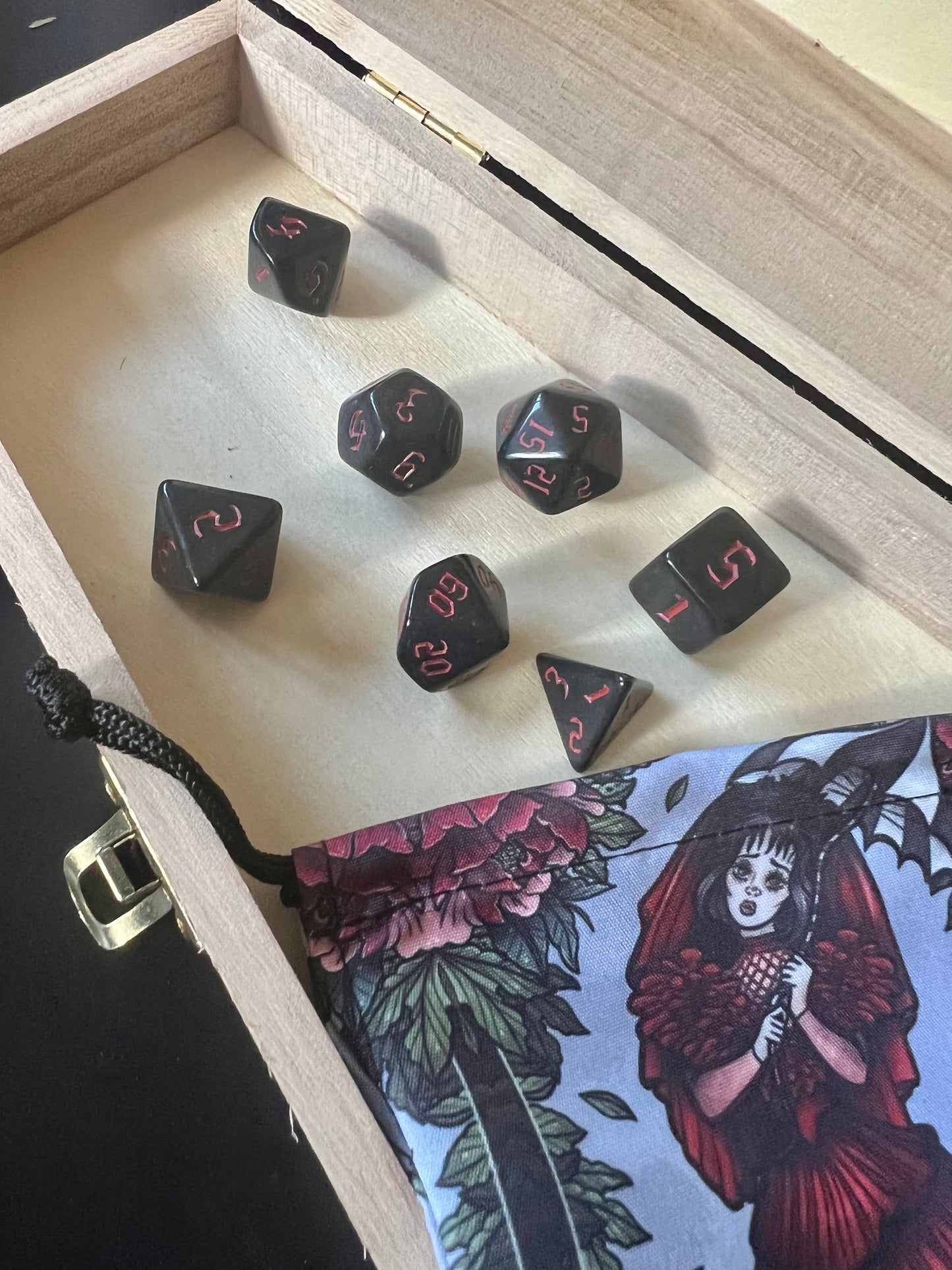 STRANGE & UNUSUAL - Table top gaming dice set