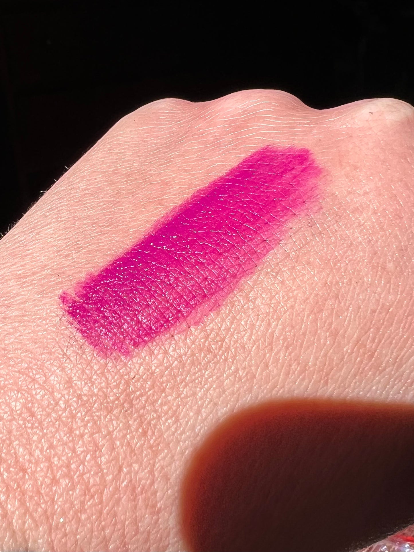 MAGENTA - Liquid luxe Velvet lipstick